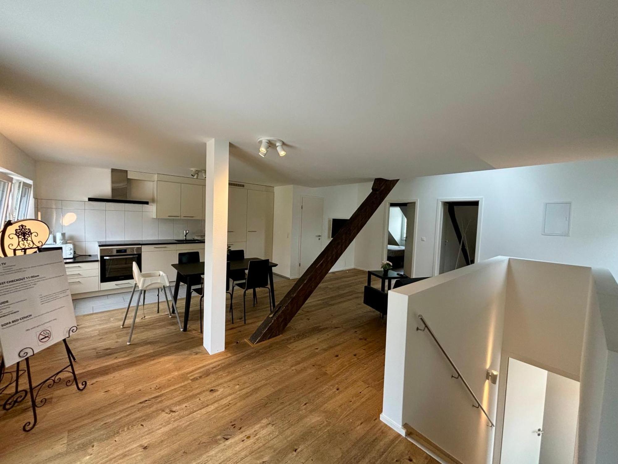 Good Night Apartments Binningen Room photo